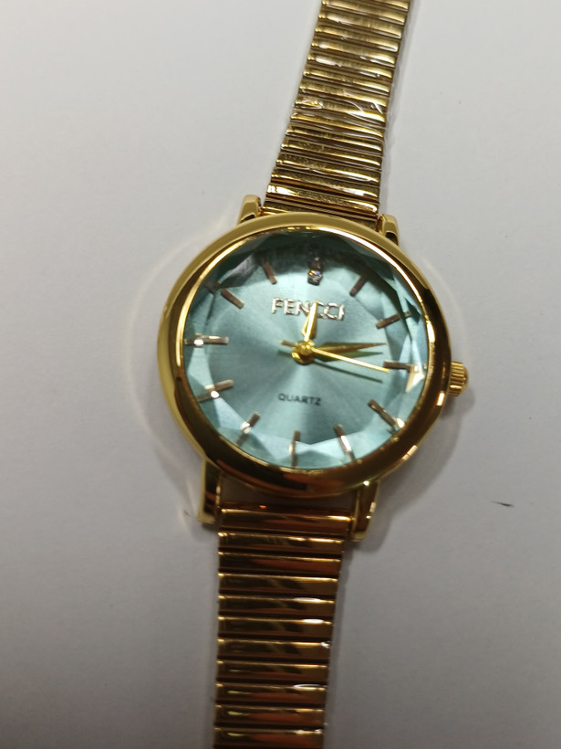 ساعت زنانه فنچی